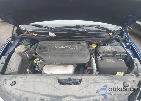 2015 Chrysler 200 Limited из США, поврежденный, VIN 1C3CCCAB5FN632515